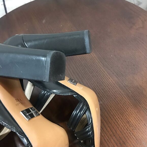 39.5 (9.5) Michael Kors Collection Gladiator Sandals $495 - Picture 4 of 8